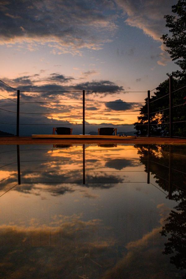 Sunset Palm Lodge Сан-Хиль Экстерьер фото