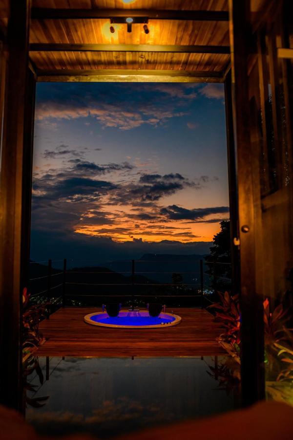 Sunset Palm Lodge Сан-Хиль Экстерьер фото