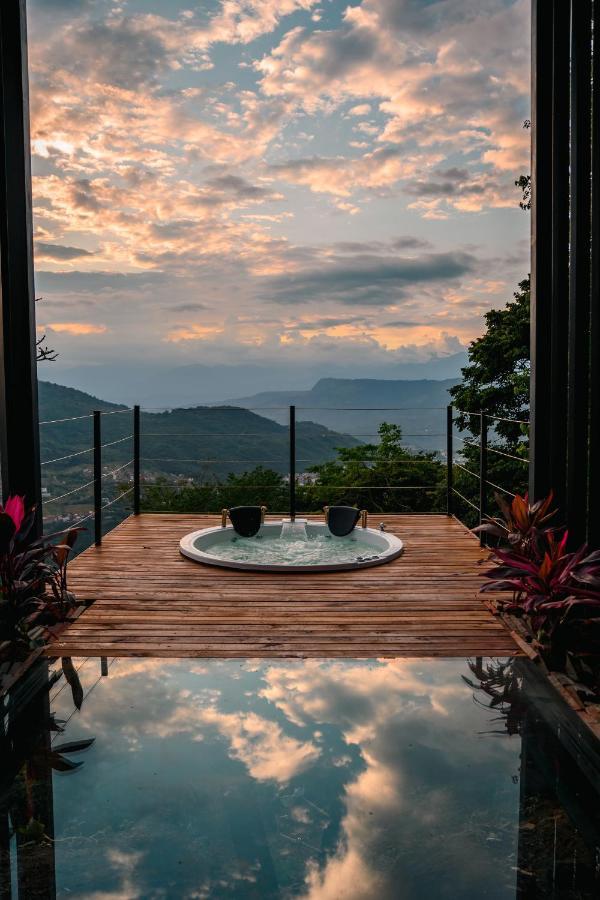 Sunset Palm Lodge Сан-Хиль Экстерьер фото