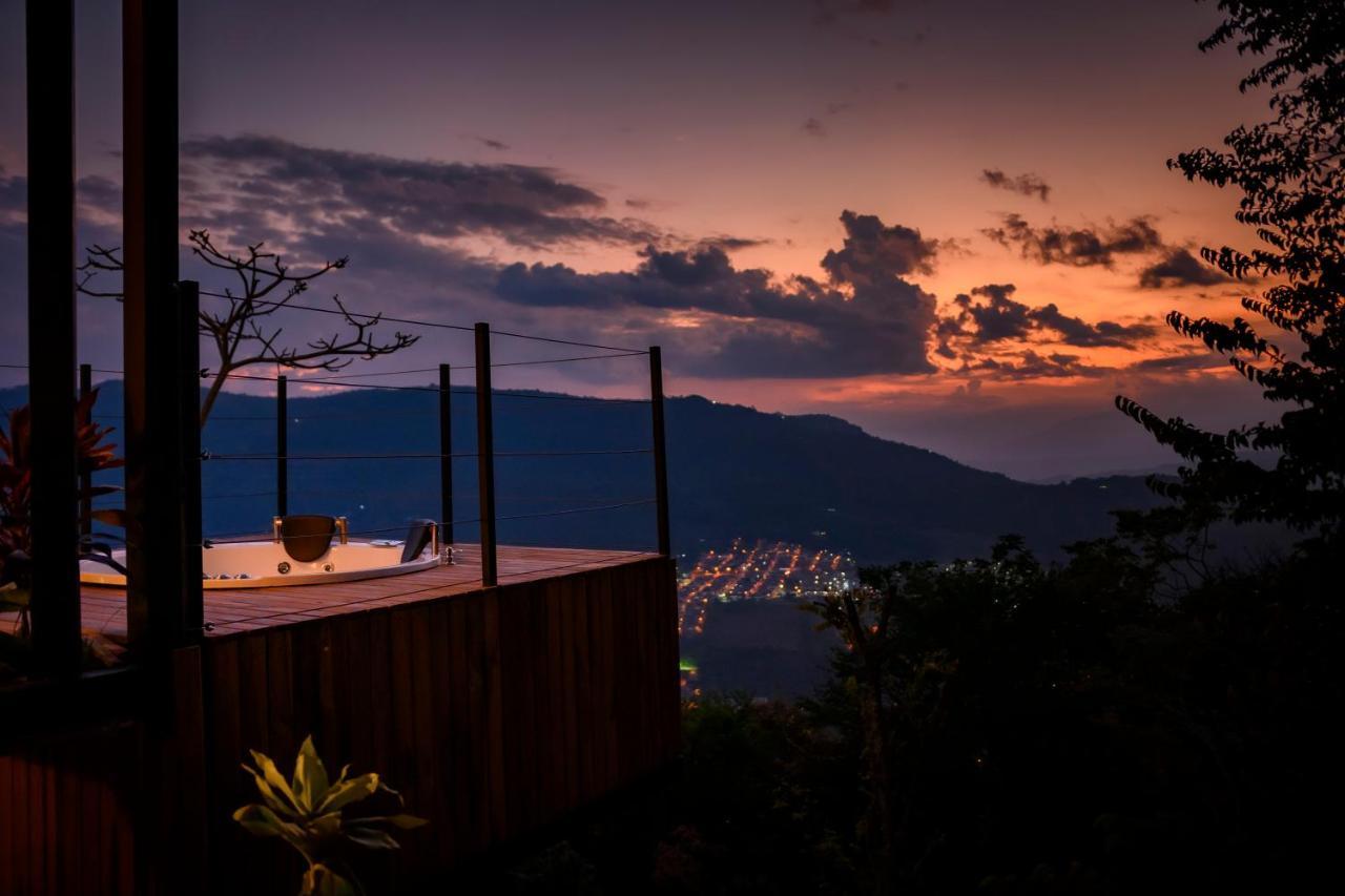 Sunset Palm Lodge Сан-Хиль Экстерьер фото